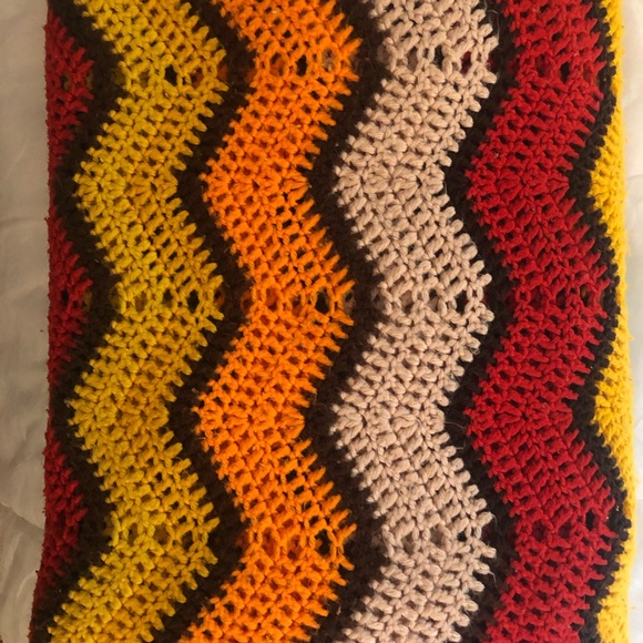 Preloved Handmade crochet chevron Afghan colourful blanket - Picture 6 of 6